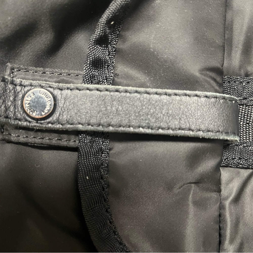 Lululemon crossbody bag - Picture 4 of 7